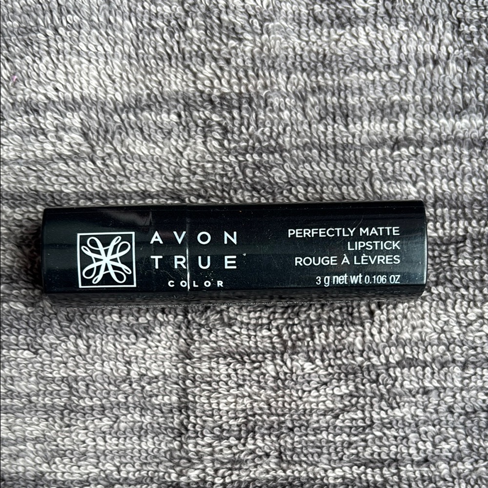 Avon True Color Perfectly Matte Lipstick